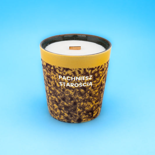 Świeca sojowa „Pachniesz starością” (Leo)