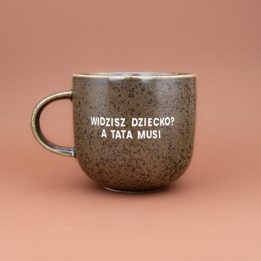 Widzisz dziecko? A tata musi - Czarna "Rdzew" (District)