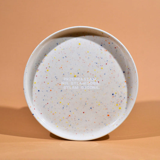 Talerz Przepraszam, nie byłam sobą. Byłam głodna. - Beżowy