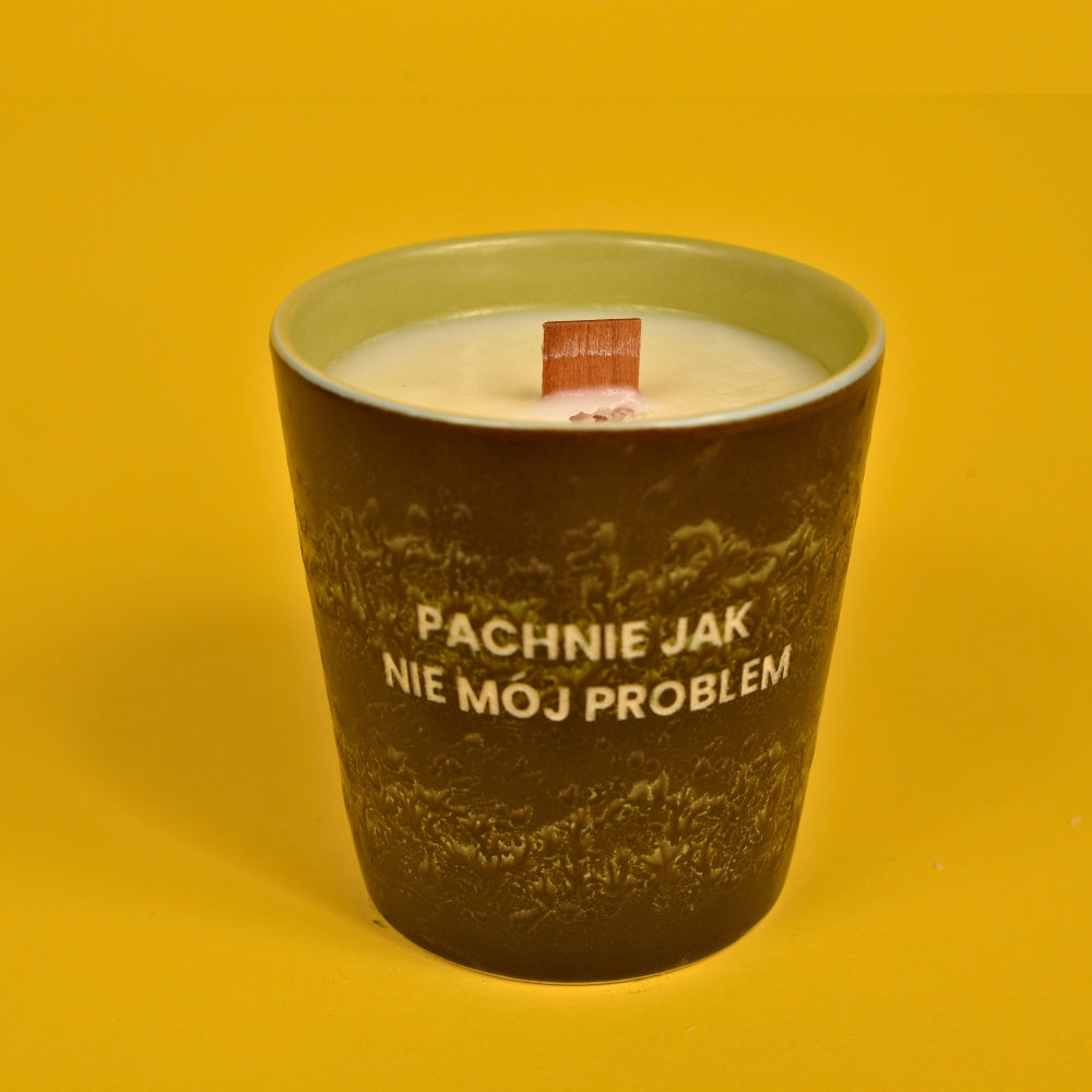 Świeca sojowa „Pachnie jak nie mój problem” (Cleo)