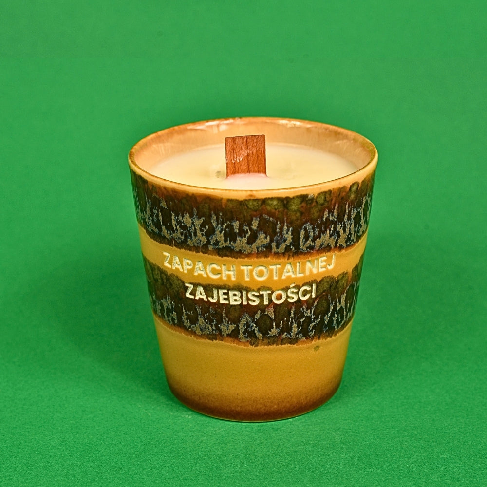 Świeca sojowa „Zapach totalnej zajebistości” (Enzo)